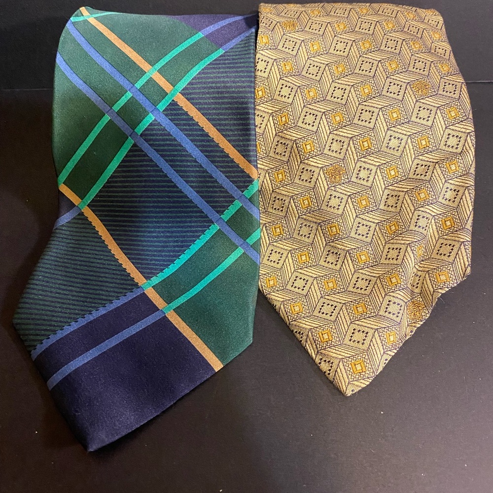 Lot Of 2 Vintage Versace 100%‎ Silk Luxury Neck Ties